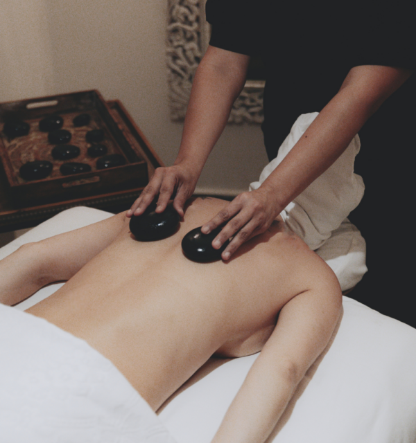Masaje Con Piedras Calientes
